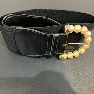 Chic Black Belt with Pearl Accent